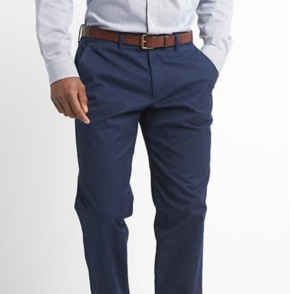 Men's GAP Khaki pants